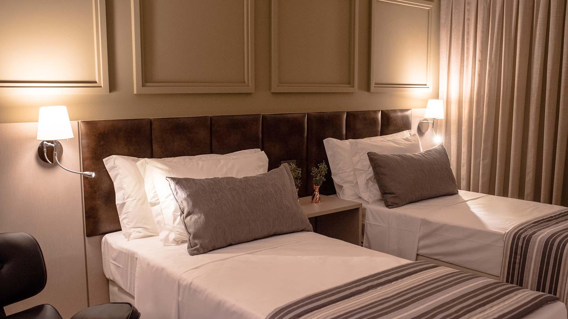 Hplus Premium 4*