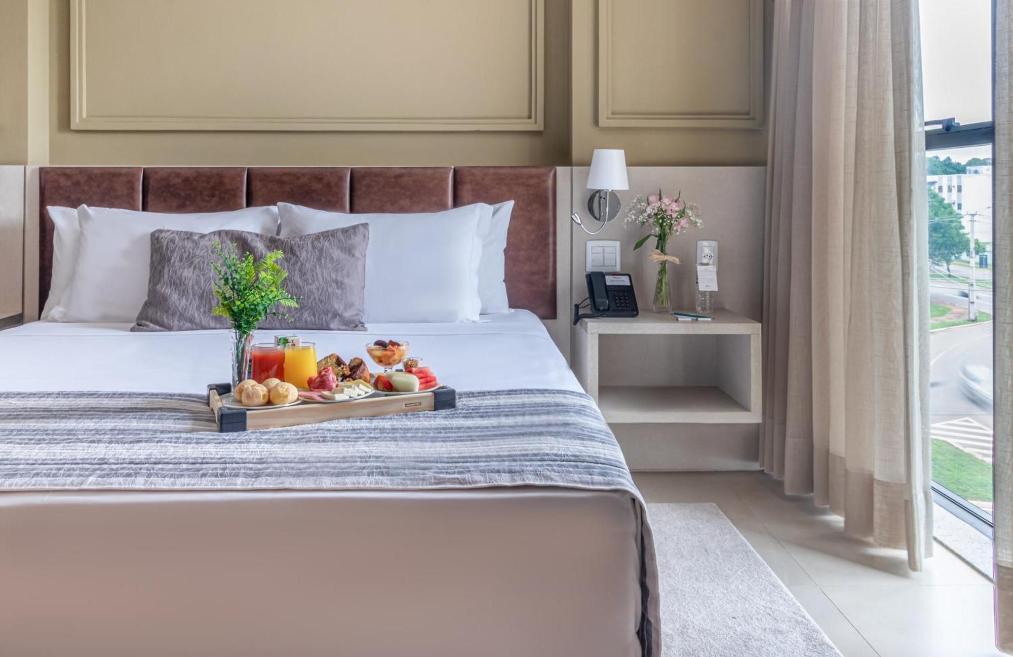 Hplus Premium Hotel 4*